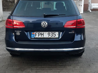 Volkswagen Passat foto 2