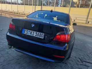 BMW 5 Series foto 7