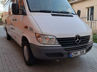 Mercedes Sprinter foto 2