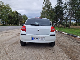 Renault Clio foto 5