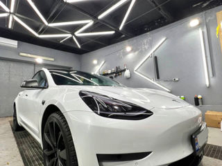 Tesla Model 3 foto 2