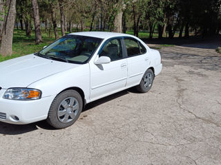 Nissan Sentra foto 1