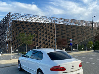 Skoda Superb foto 2