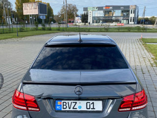 Mercedes E-Class foto 2