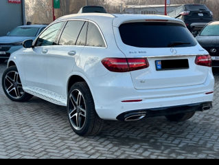 Mercedes GLC foto 2