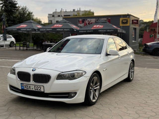 BMW 5 Series foto 1