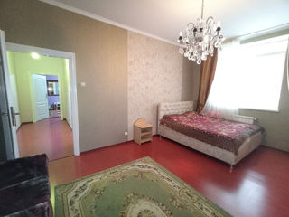 Apartament cu 4 camere, 130 m², 8 cartier, Bălți foto 7