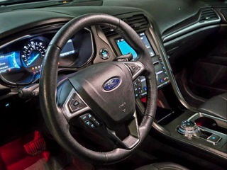 Ford Fusion foto 5