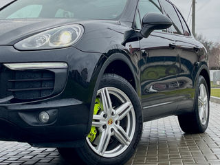 Porsche Cayenne foto 2