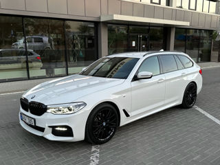 BMW 5 Series Touring foto 4