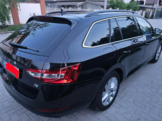 Skoda Superb foto 3