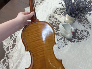 Se vinde vioara și arcuș original foto 3