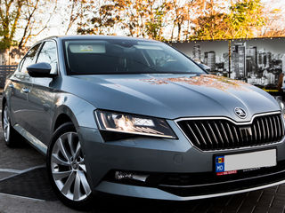 Skoda Superb foto 1