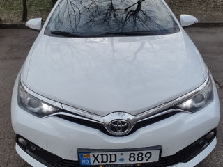 Toyota Auris foto 2