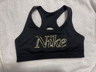 Top Nike XS nou