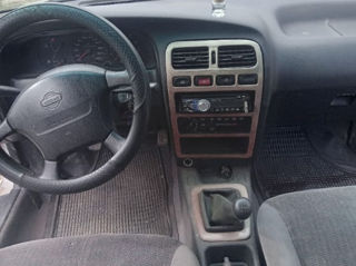 Nissan Primera foto 2