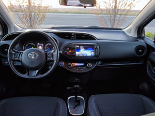 Toyota Yaris foto 8