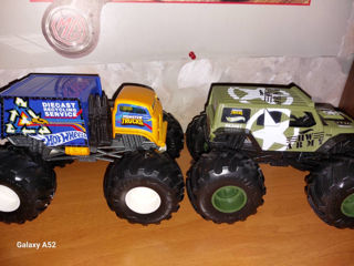 Hot Wheels Monster Trucks foto 1