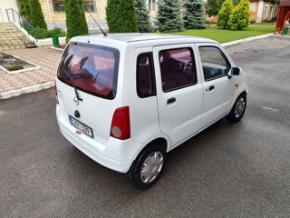 Opel Agila foto 2