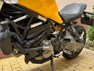 Ducati Monster 821 foto 6