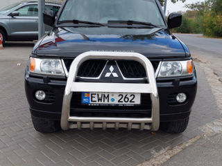 Mitsubishi Pajero foto 3