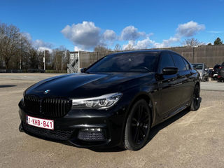 BMW 7 Series foto 2