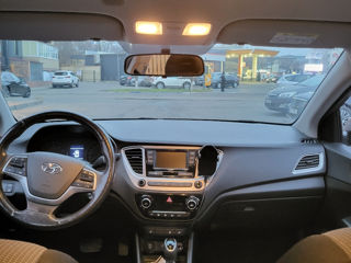 Hyundai Accent foto 4