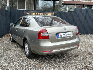 Skoda Octavia foto 4