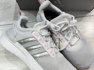 Кроссовки Adidas. Новые. 39,5 размер (25,5 см стелька) фото 0