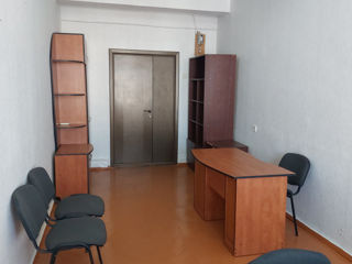 Oficiul mobilat de 19,00 m2 pentru 2-3 persoane pe str.Tighina,65. foto 2