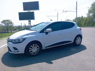 Renault Clio foto 6