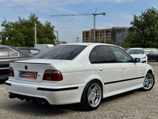 BMW 5 Series foto 6