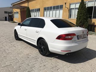 Skoda Superb foto 6