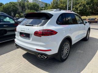 Porsche Cayenne foto 3