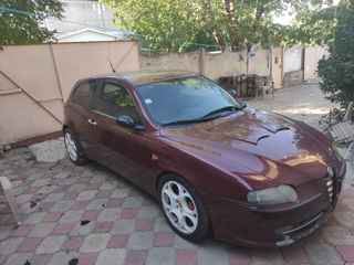 Alfa Romeo 147 foto 1