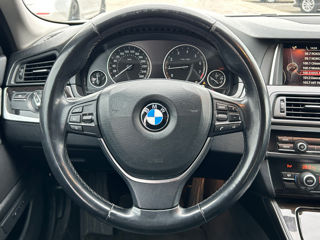 BMW 5 Series foto 12