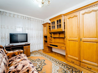 Apartament cu 4 camere, 90 m², Centru, Chișinău foto 2