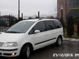 Volkswagen Sharan foto 2