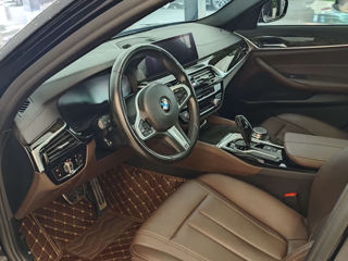 BMW 5 Series foto 13