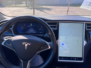 Tesla Model S foto 6