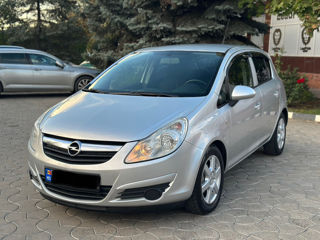 Opel Corsa foto 1