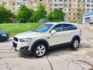 Chevrolet Captiva foto 2