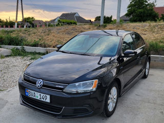 Volkswagen Jetta foto 2