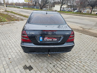 Mercedes E-Class foto 4