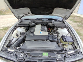 BMW 5 Series foto 8