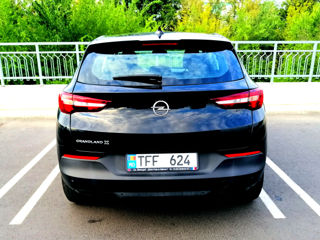 Opel Grandland X foto 2