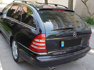 Mercedes C Class foto 5