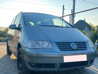 Volkswagen Sharan foto 2