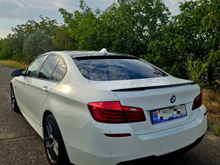 BMW 5 Series foto 5