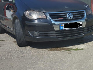 Volkswagen Touran foto 4